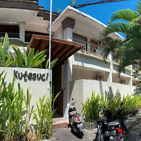 Kuta Suci Guesthouse Eksteriør bilde
