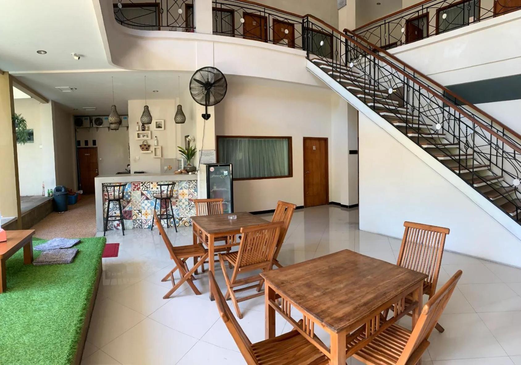 Kuta Suci Guesthouse Eksteriør bilde