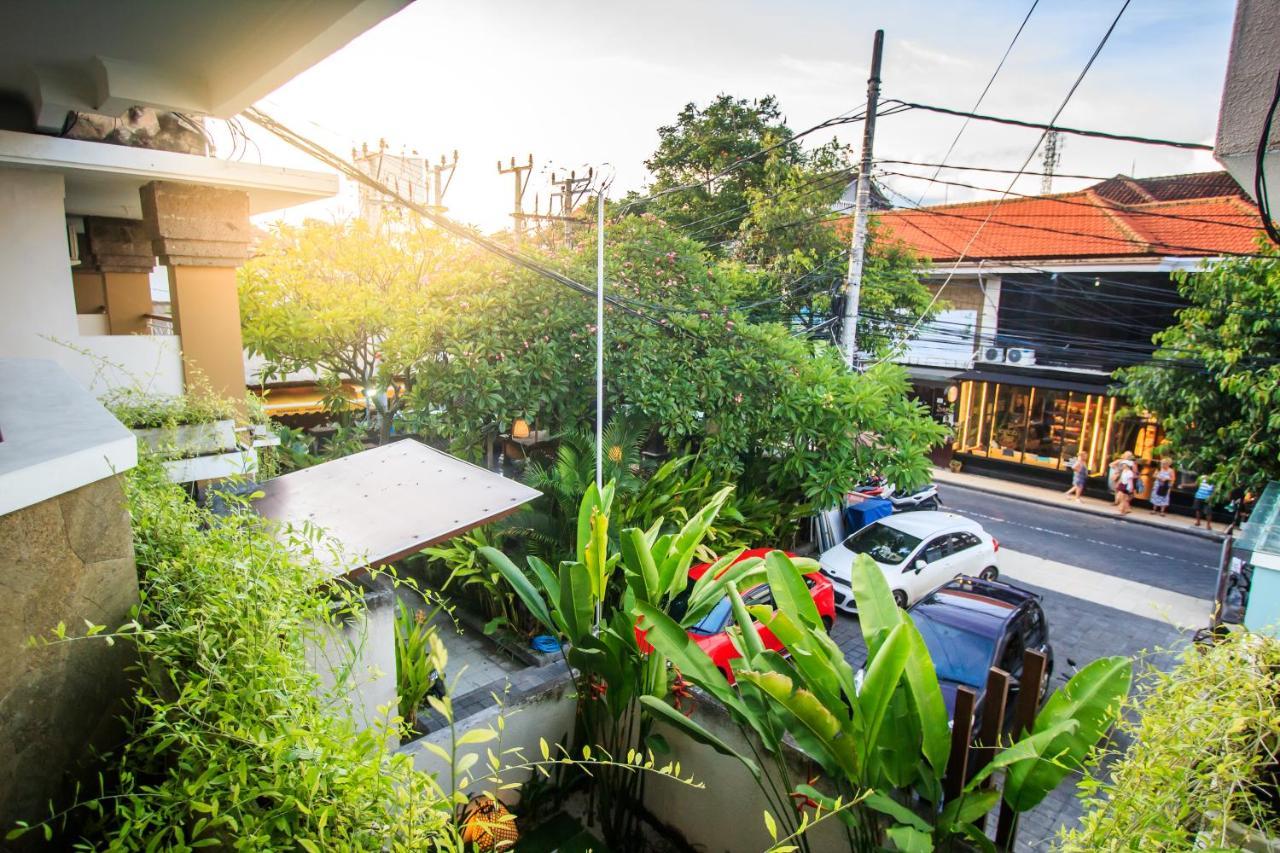 Kuta Suci Guesthouse Eksteriør bilde